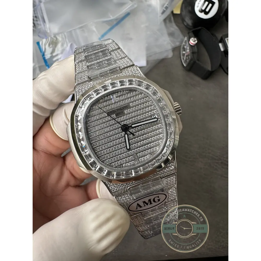 Replica Nautilus 5719/10G-010 Patek Philippe Date, Sweep seconds 40 mm, White gold