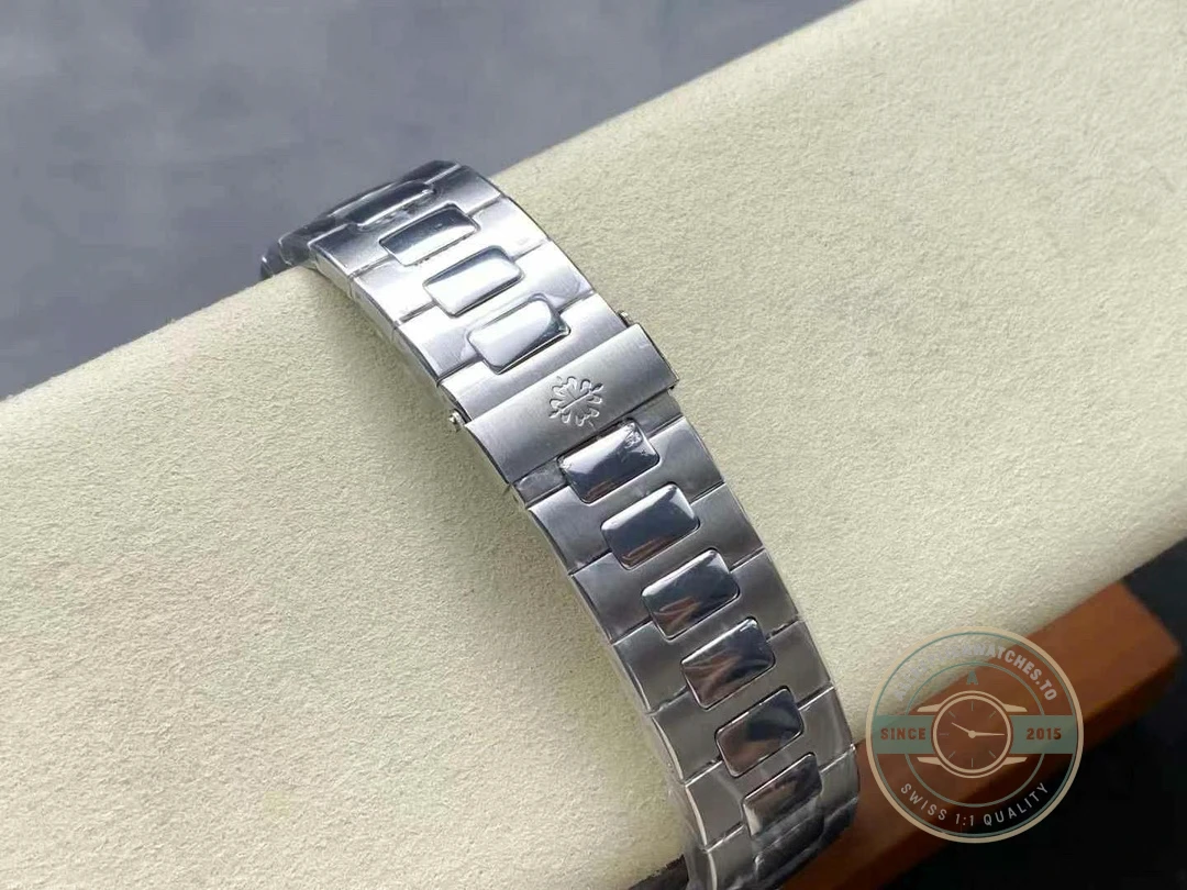 Replica Nautilus 5980/1A-015 Patek Philippe 40 mm, Stainless Steel, Dark Blue Dial