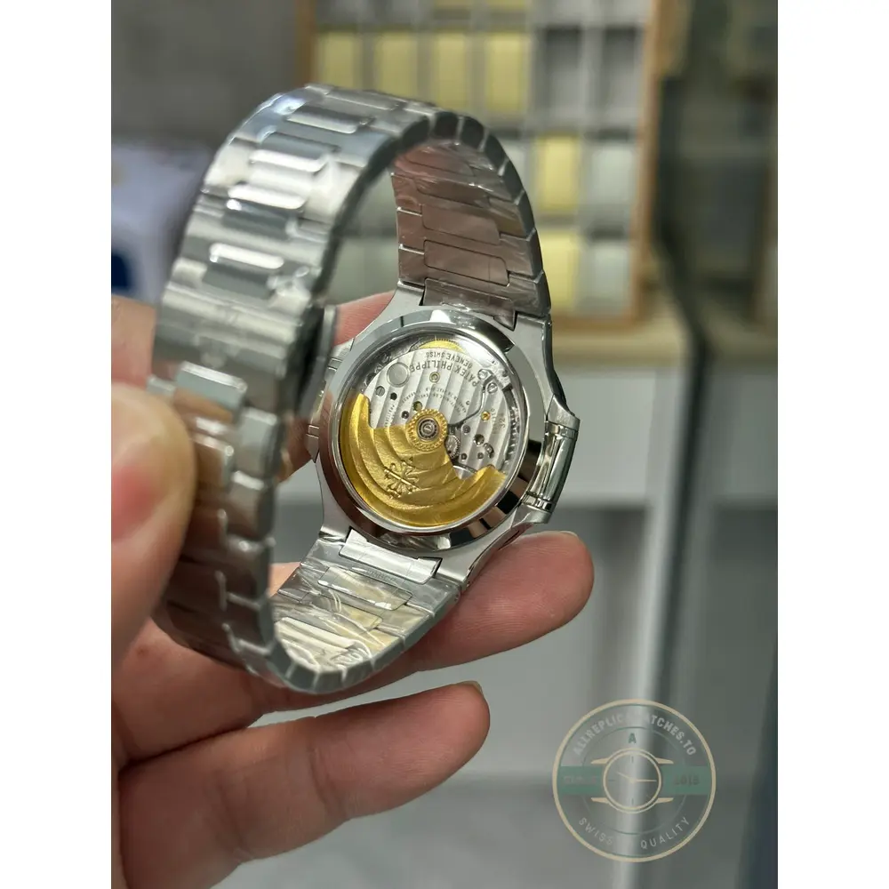 Super Clone Nautilus 7118/1A-001 Patek Philippe “Ladies Automatic”. 35.2 mm, Steel, Blue Dial