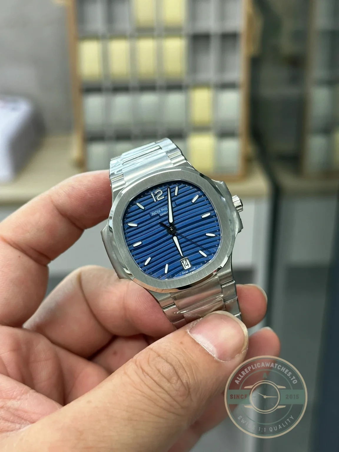 Super Clone Nautilus 7118/1A-001 Patek Philippe “Ladies Automatic”. 35.2 mm, Steel, Blue Dial