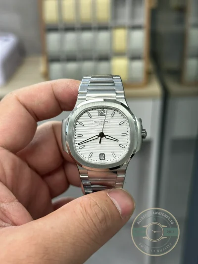 Replica Nautilus 7118/1A-010 Patek Philippe “Ladies Automatic” 35.2 mm, Steel, White Dial