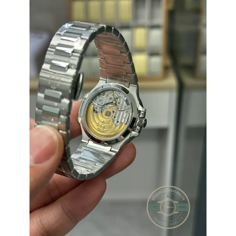 Replica Nautilus 7118/1A-010 Patek Philippe “Ladies Automatic” 35.2 mm, Steel, White Dial
