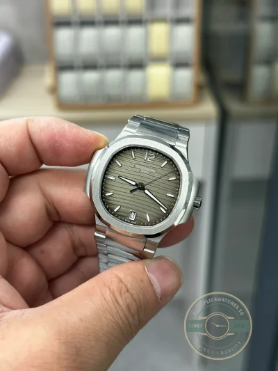 Replica Nautilus 7118/1A-011 Patek Philippe “Ladies Automatic” 35.2 mm, Steel