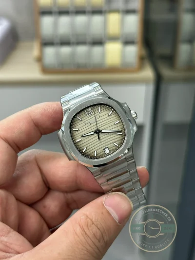 Replica Nautilus 7118/1A-011 Patek Philippe “Ladies Automatic” 35.2 mm, Steel