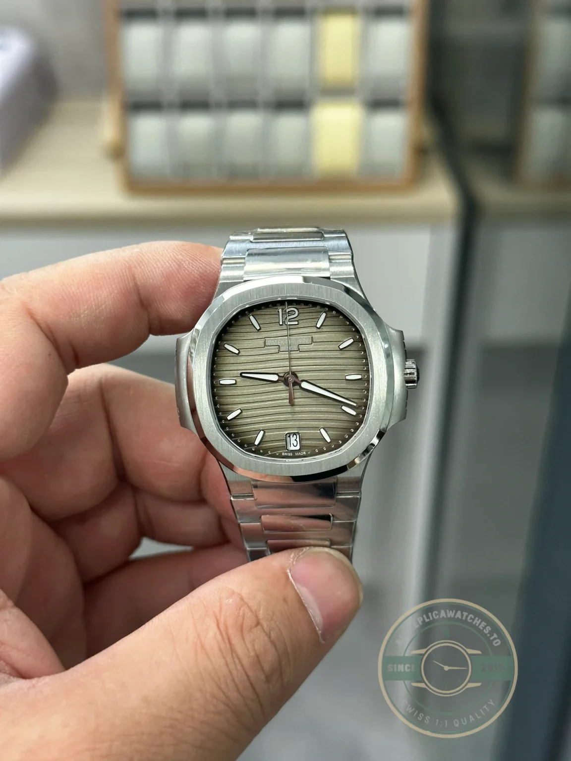 Replica Nautilus 7118/1A-011 Patek Philippe “Ladies Automatic” 35.2 mm, Steel
