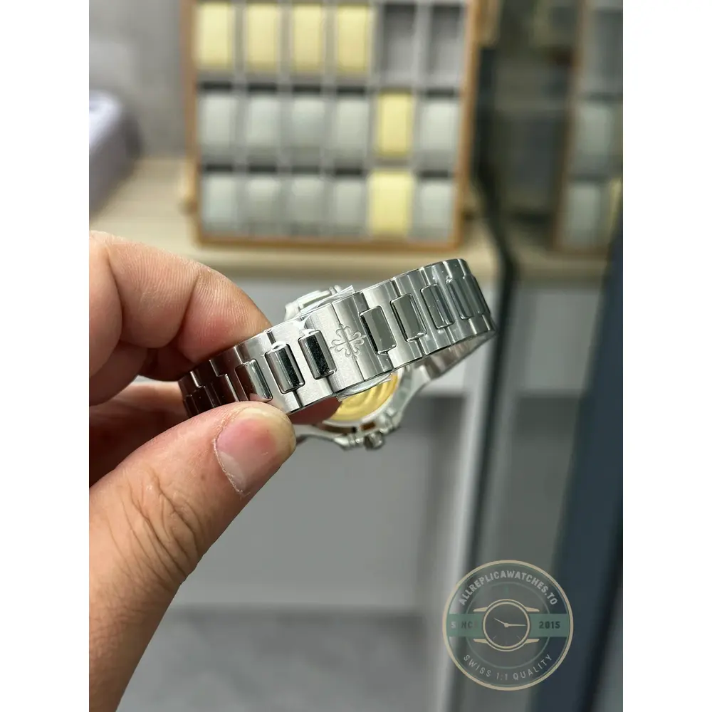 Replica Nautilus 7118/1A-011 Patek Philippe “Ladies Automatic” 35.2 mm, Steel