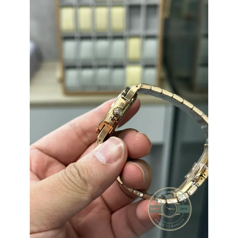 Super Clone Nautilus 7118/1R-001 Patek Philippe “Ladies Automatic” 35.2 mm, Rose gold, White Dial