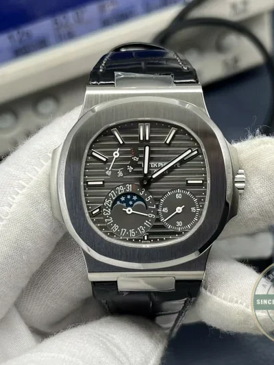 Replica Nautilus 5712G-001 Patek Philippe Moon phases. 40 mm, White gold
