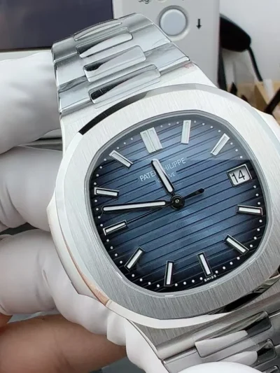 Replica Nautilus 5811/1G-001 Patek Philippe Date, Sweep seconds 41 mm, White gold