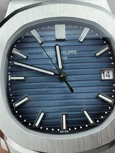 Replica Nautilus 5811/1G-001 Patek Philippe Date, Sweep seconds 41 mm, White gold