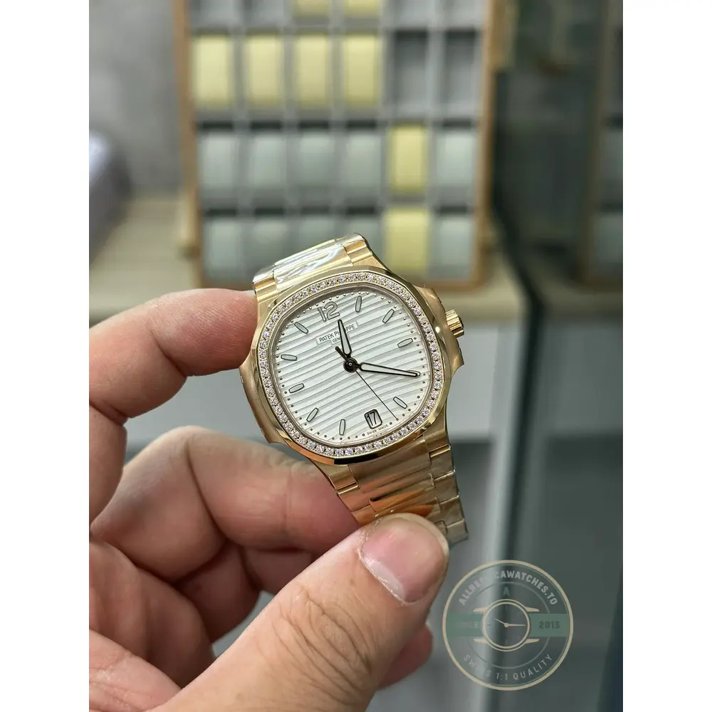 Super Clone Nautilus 7118/1200R-001 Patek Philippe “Ladies Automatic” 35.2 mm, Rose gold, Golden Dial