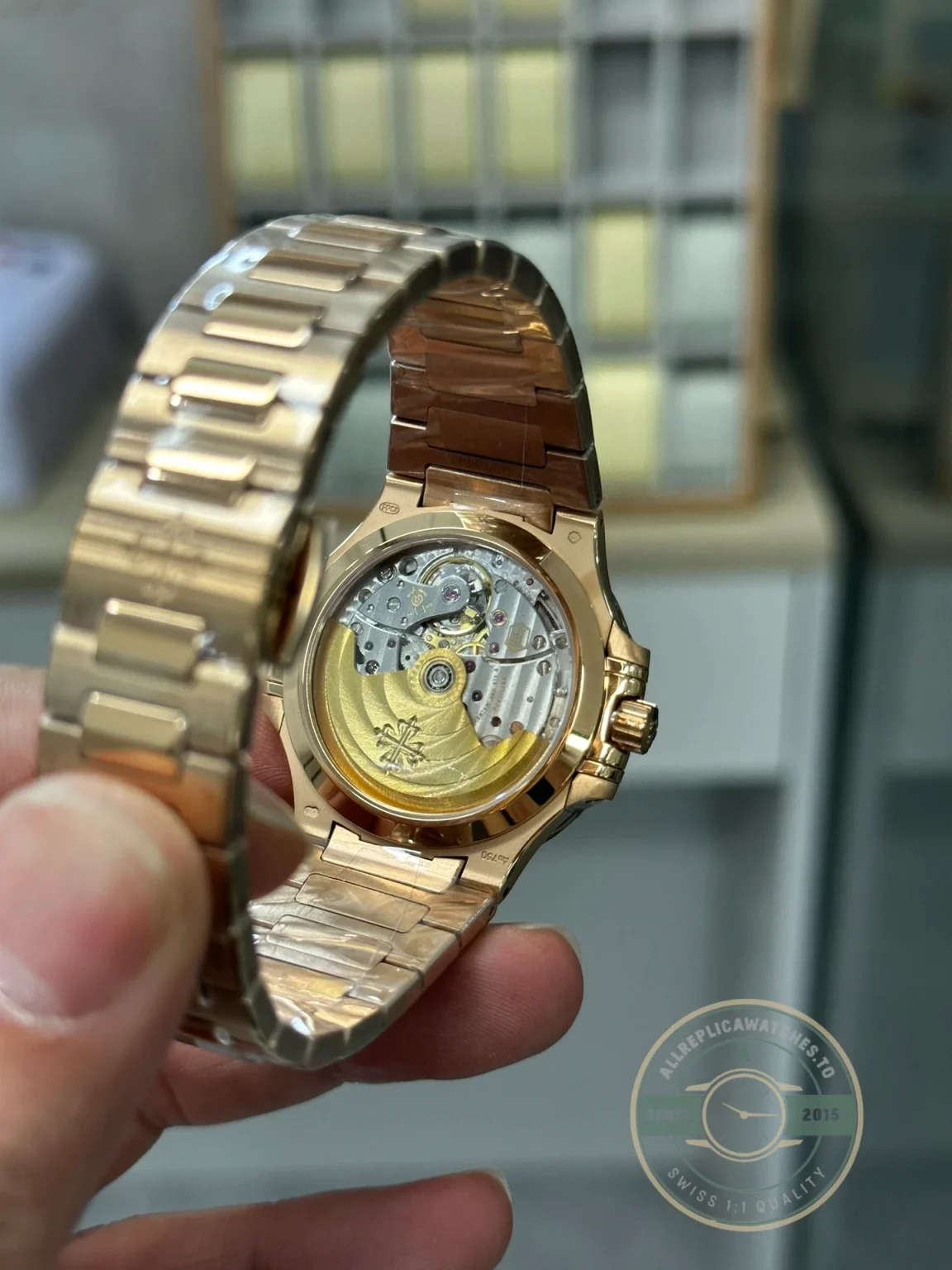 Super Clone Nautilus 7118/1200R-001 Patek Philippe “Ladies Automatic” 35.2 mm, Rose gold, Golden Dial