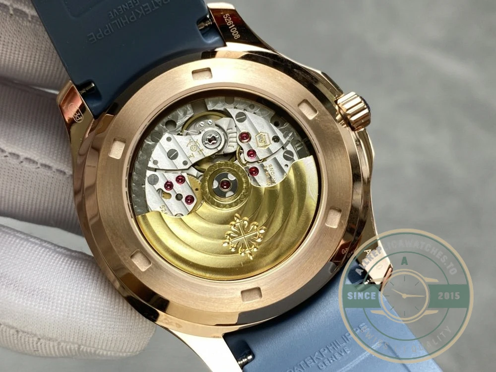 Replica Aquanaut 5261R-001 Patek Philippe Luce Annual Calendar 39.9 mm, Rose gold - Affordable Luxury Replica Timepiece