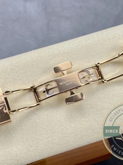Replica Aquanaut 5261R-001 Patek Philippe Luce Annual Calendar 39.9 mm, Rose gold, Brown Dial - Swiss Movement Replica Watch