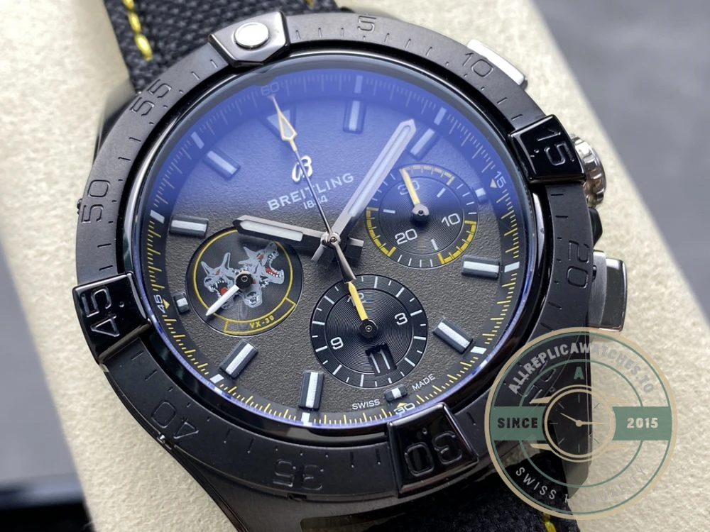 Replica Breitling Avenger Black Leather 45 mm SB01472A1B1X1 - High-Grade Replica Watch