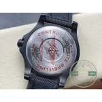 Anthracite woven fabric military strap with grey stitching on the 44 mm Blackbird