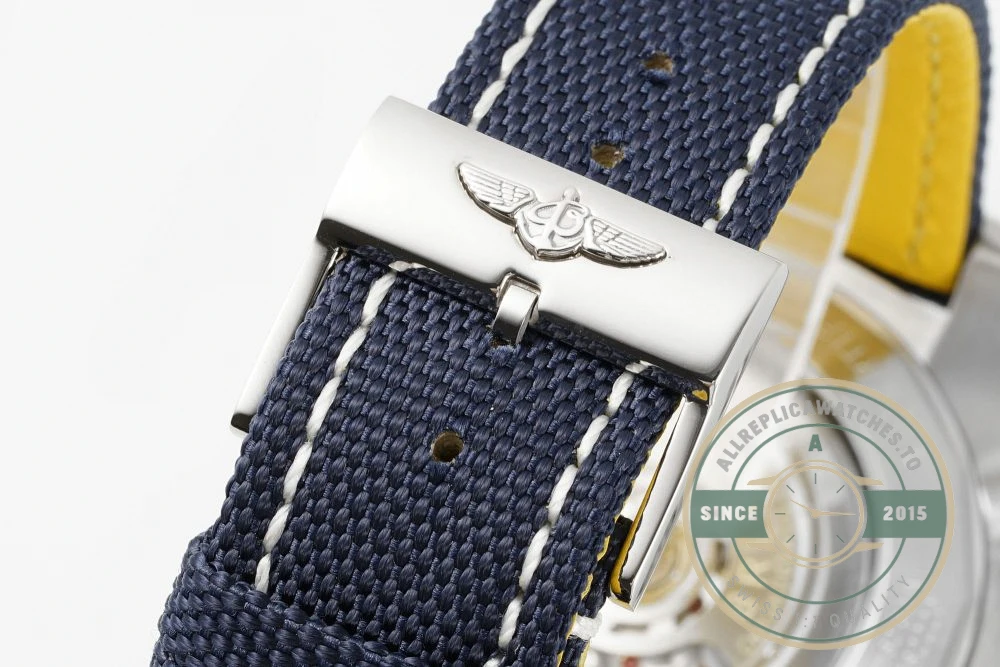 Replica Breitling Avenger Blue Leather 45 mm AB01821A1C1X1 - Best Quality Replica Watch