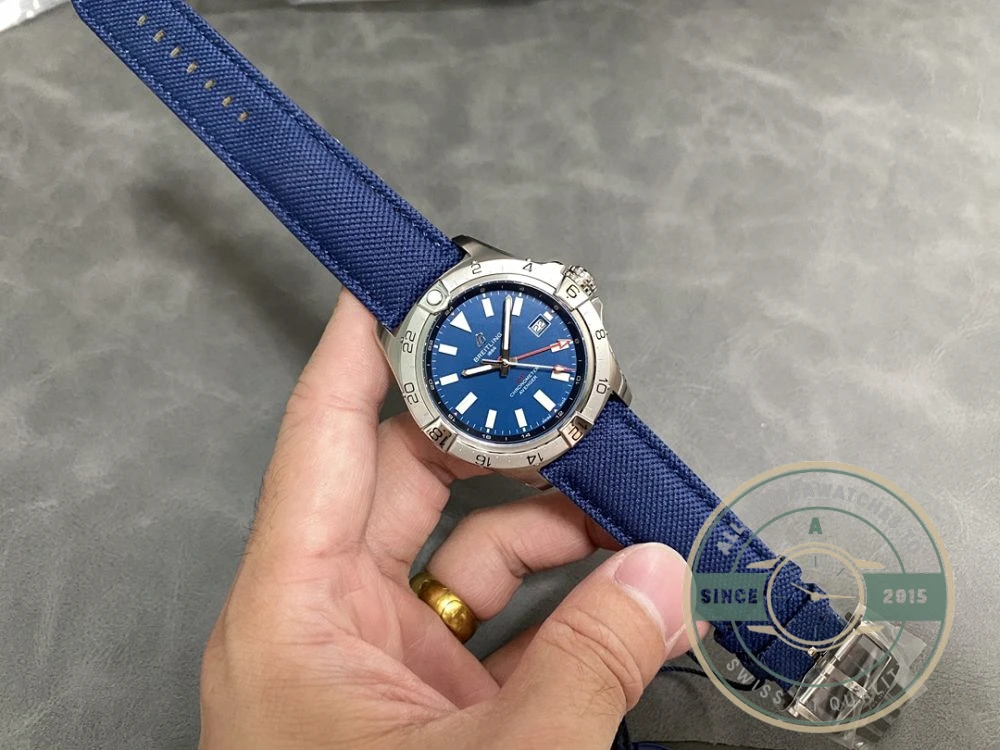 Replica Breitling Avenger Blue Leather Watch 44mm A32320101C1X1 - Swiss-Made Clone Watch