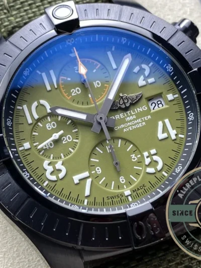 Replica Breitling Avenger Green Leather 45mm V13317101L1X1 - Affordable Luxury Replica Timepiece
