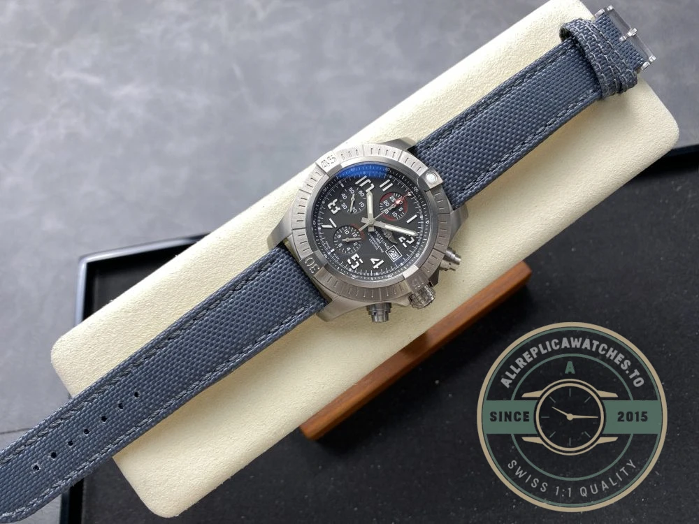 Replica Breitling Avenger Leather 45 mm A13381111B1W1 - 1:1 Swiss Replica Watch