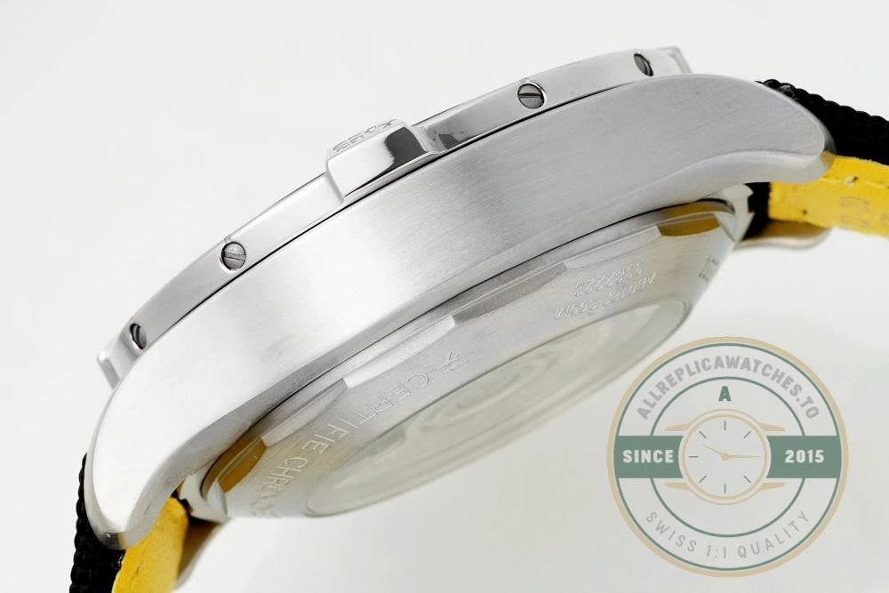 Replica Breitling Avenger Men Automatic Stainless Steel 45mm AB01821A1B1X1 - 1:1 Swiss Replica Watch