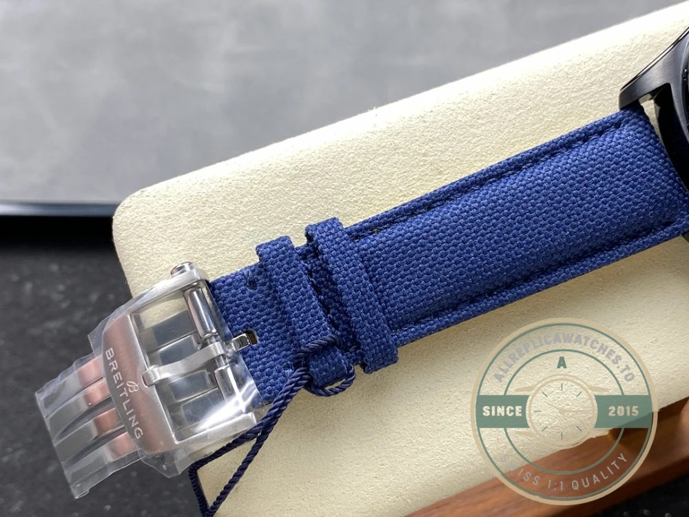 Replica Breitling Avenger Men Blue Leather SB01474A1C1X1 - Affordable Luxury Replica Timepiece