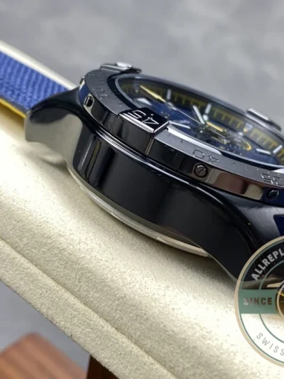 Replica Breitling Avenger Men Blue Leather SB01474A1C1X1 - Swiss Movement Replica Watch