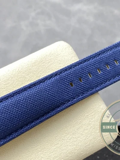 Replica Breitling Avenger Men Blue Leather SB01474A1C1X1 - Luxury Replica Watch