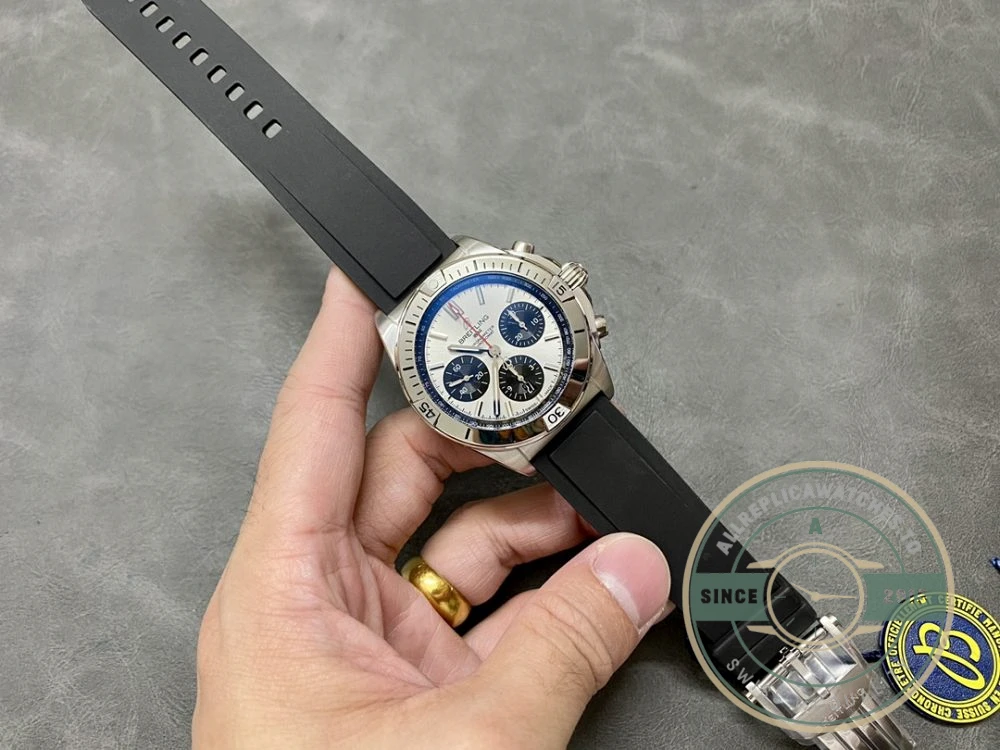 Replica Breitling Chronomat Automatic 42 mm AB0134101G1S1 - Factory Super Clone Watch