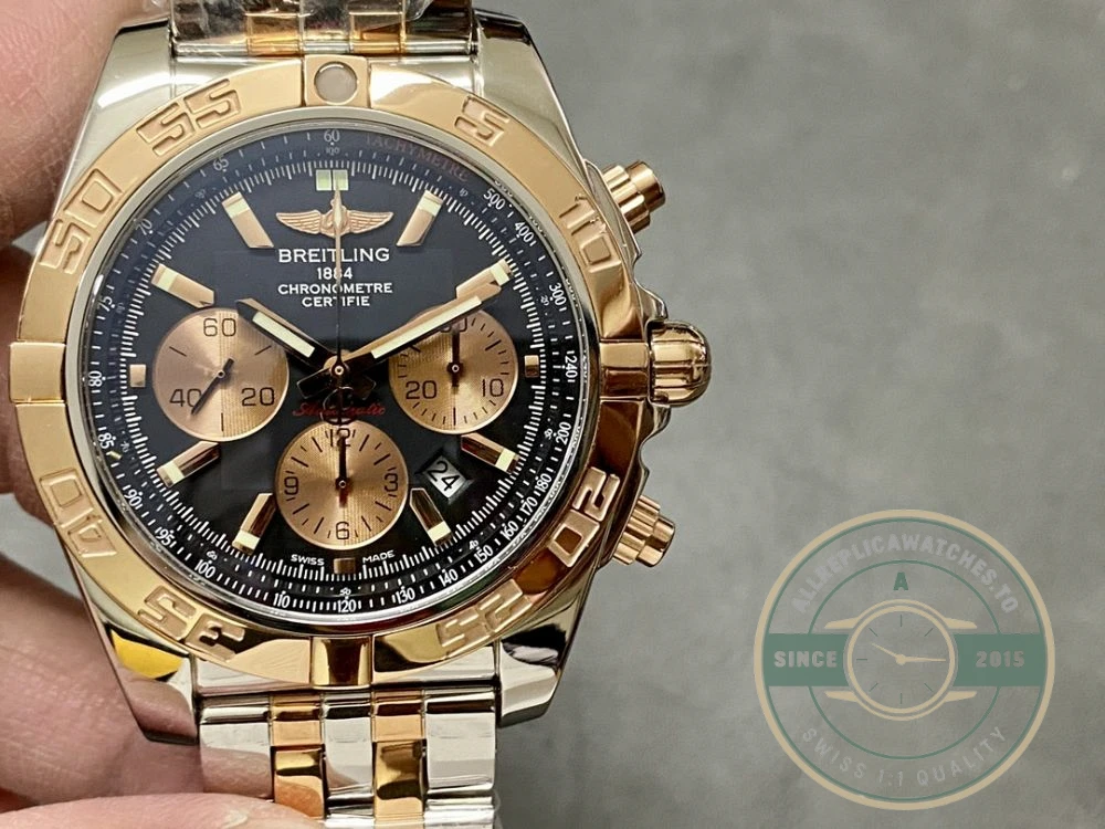Replica Breitling Chronomat Gold 44 mm CB011012B957 - Top-Tier Swiss Replica Watch