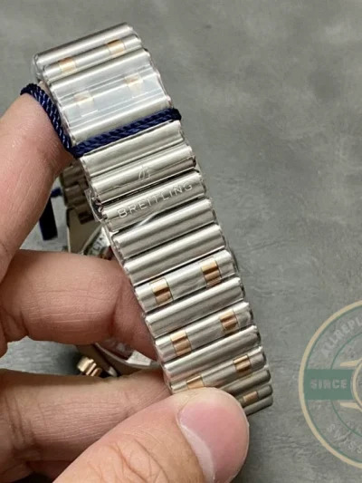 Replica Breitling Chronomat Men Automatic Bicoloured Watch 44 mm UB0136251B1U1 - Premium Super Clone Watch