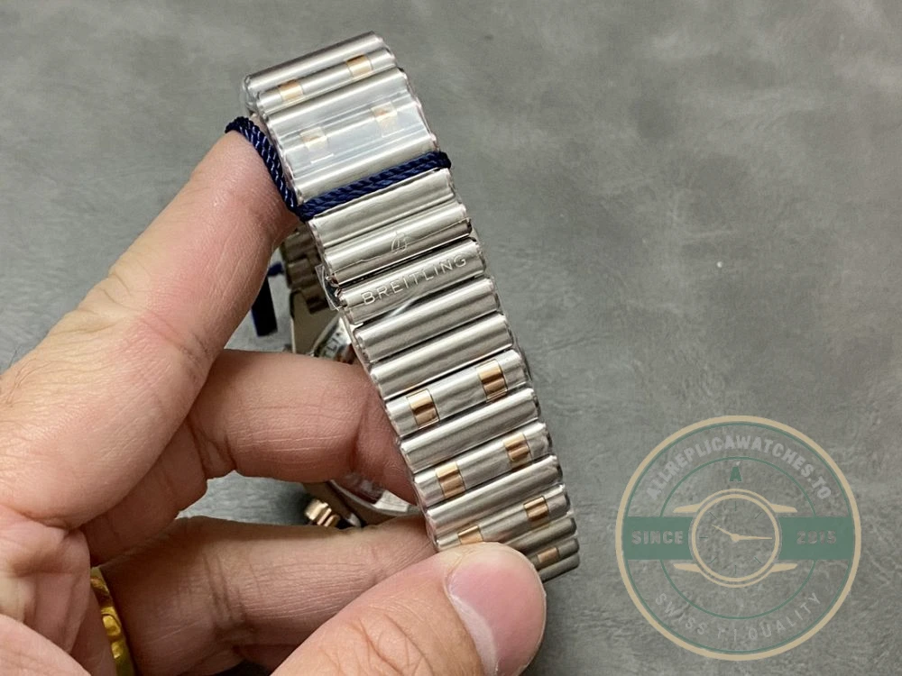 Replica Breitling Chronomat Men Automatic Bicoloured Watch 44 mm UB0136251B1U1 - Premium Super Clone Watch
