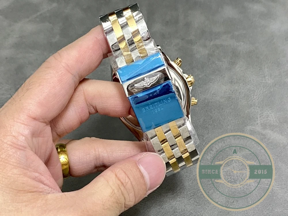 Replica Breitling Mechanical Chronograph Series Stainless Steel and Rose Gold Case-Metallic Blue Dial-Gold Pilot Bracelet 44mm - High-Grade Replica Watch