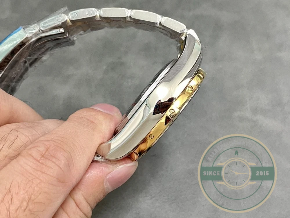 Replica Breitling Mechanical Chronograph Series Stainless Steel and Rose Gold Case-Metallic Blue Dial-Gold Pilot Bracelet 44mm - 1:1 Swiss Replica Watch