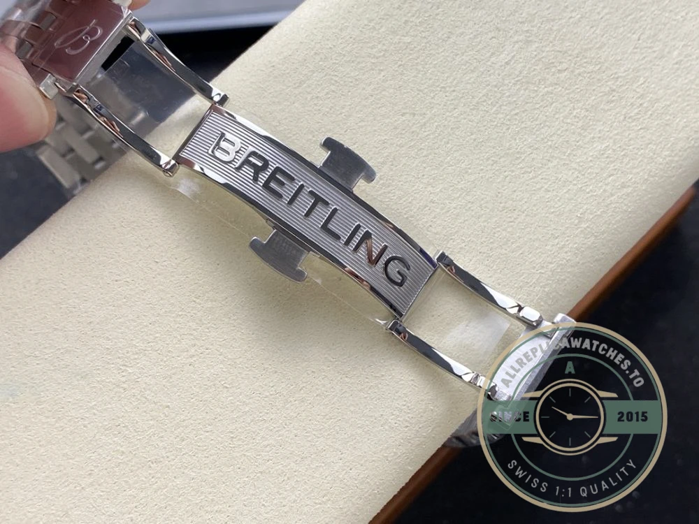 Replica Breitling Navitimer Black Dial 41 mm PB02301A1B1A1 - Swiss Movement Replica Watch