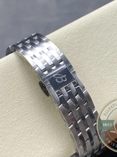 Replica Breitling Navitimer Black Dial 41 mm PB02301A1B1A1 - Affordable Luxury Replica Timepiece