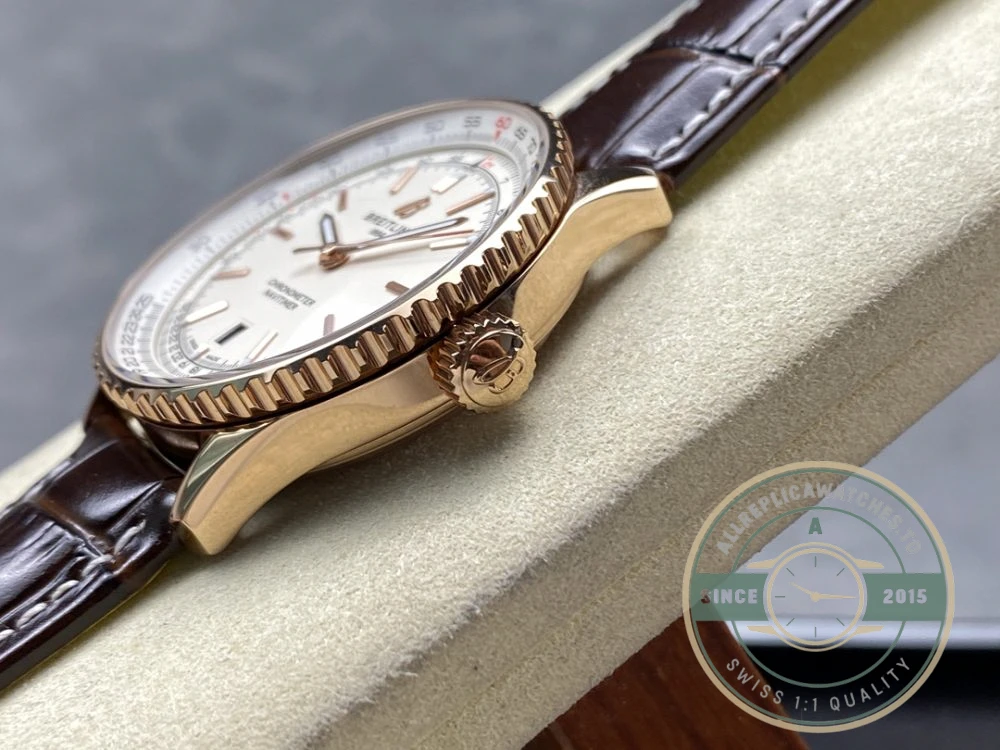Replica Breitling Navitimer Cream Leather 41 mm R17329F41G1P1 - Luxury Replica Watch