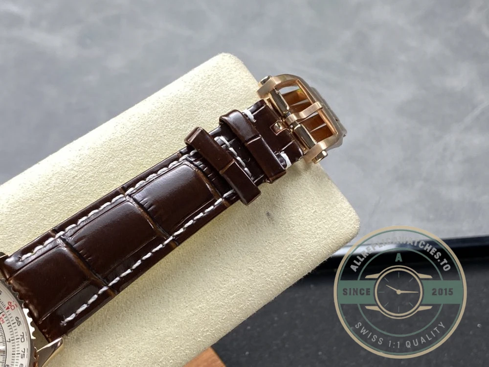 Replica Breitling Navitimer Cream Leather 41 mm R17329F41G1P1 - Luxury Replica Watch