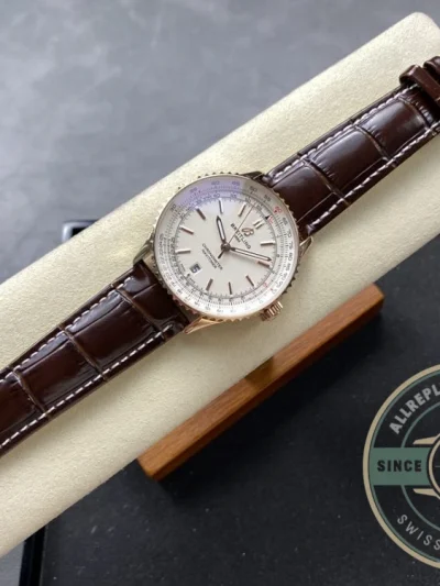 Replica Breitling Navitimer Cream Leather 41 mm R17329F41G1P1 - Luxury Replica Watch