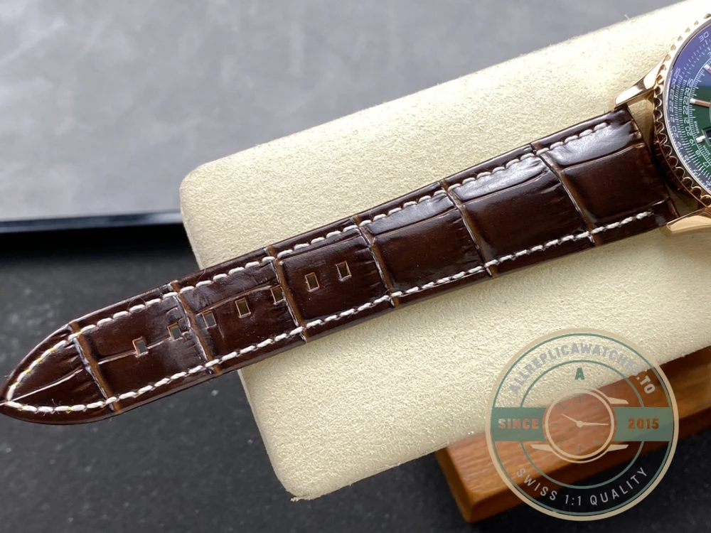 Replica Breitling Navitimer Green Dial Alligator 41 mm R32310251L1P1 - Swiss-Made Clone Watch
