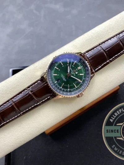 Replica Breitling Navitimer Green Dial Alligator 41 mm R32310251L1P1 - Budget Luxury Replica Watch