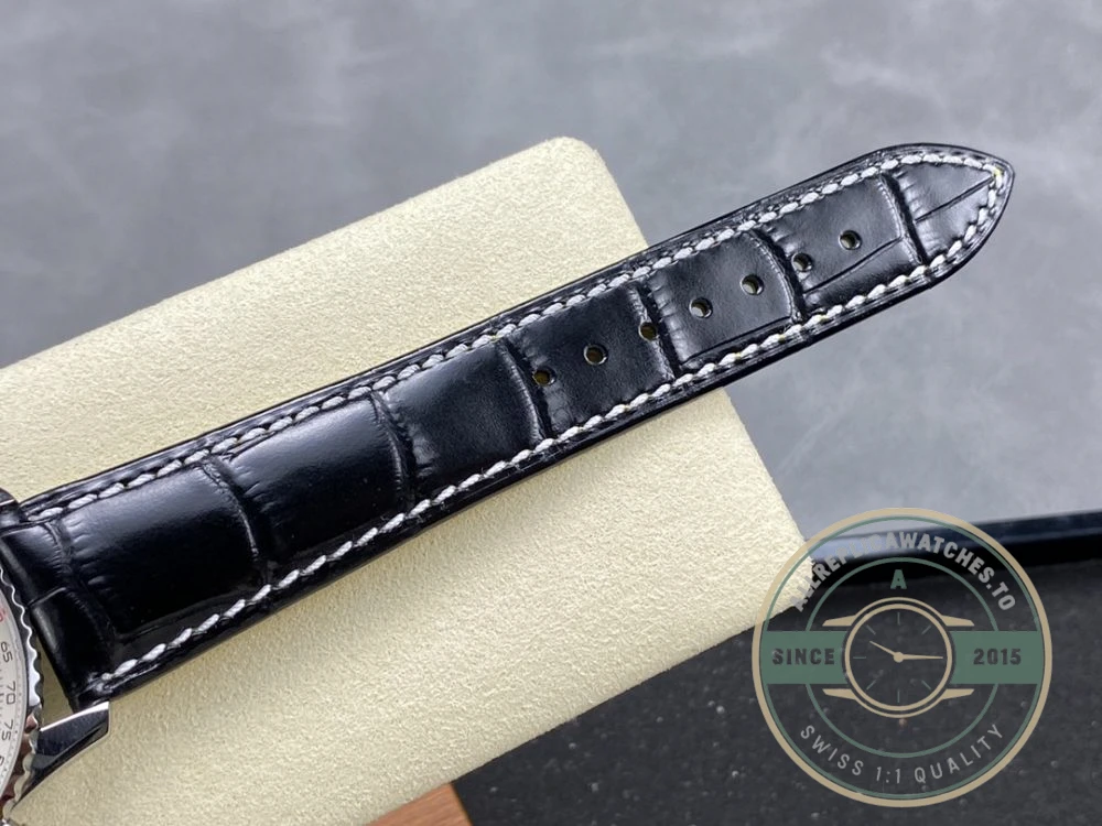 Replica Breitling Navitimer Men Alligator Black 43 mm AB0138211B1P1 - Luxury Replica Watch
