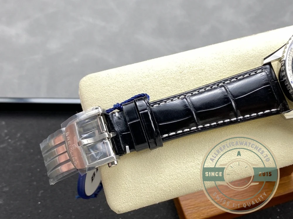 Replica Breitling Navitimer Men Alligator Black 43 mm AB0138211B1P1 - Swiss-Made Clone Watch