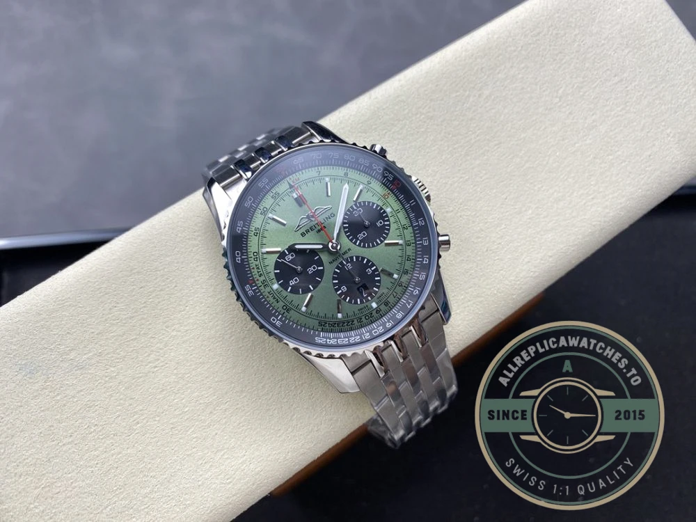Replica Breitling Navitimer Men Green Stainless Steel 43 mm AB0138241L1A1 - Premium Super Clone Watch