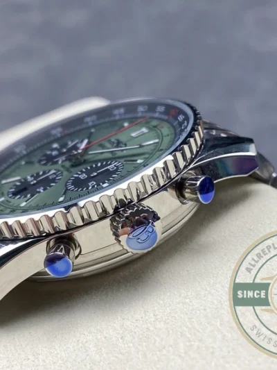 Replica Breitling Navitimer Men Green Stainless Steel 43 mm AB0138241L1A1 - Luxury Replica Watch