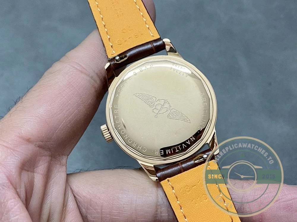Replica Breitling Navitimer Rose Gold 35mm R17395211A1P2 - Factory Super Clone Watch