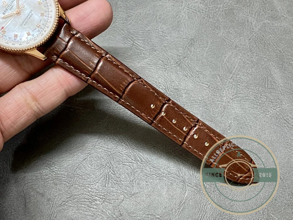 Replica Breitling Navitimer Rose Gold 35mm R17395211A1P2 - Affordable Super Clone Watch