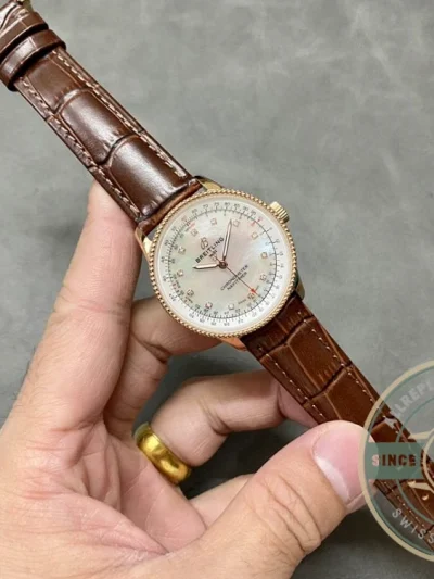 Replica Breitling Navitimer Rose Gold 35mm R17395211A1P2 - Top-Tier Swiss Replica Watch