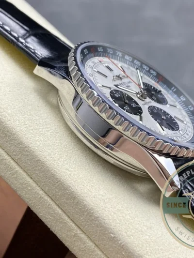 Replica Breitling Navitimer Silver Alligator 43 mm AB0138241G1P1 - Premium Super Clone Watch