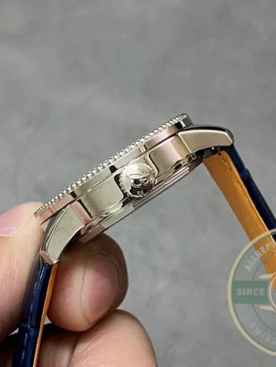 Replica Breitling Navitimer Women Blue Crocodile 35mm A17395161C1P1 - Luxury Replica Watch